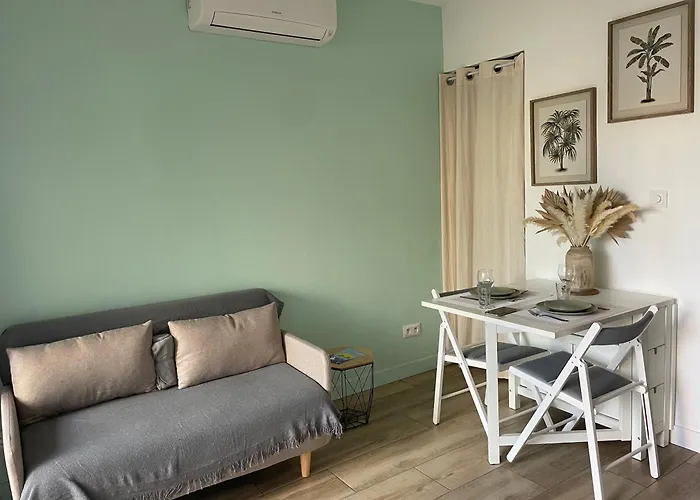 Superbe Studio Avec Terrasse Proximite Plage